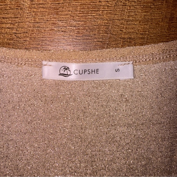 Cupshe Shimmer Lollipop Twist Glittery Gold Crop Top - Picture 12 of 16